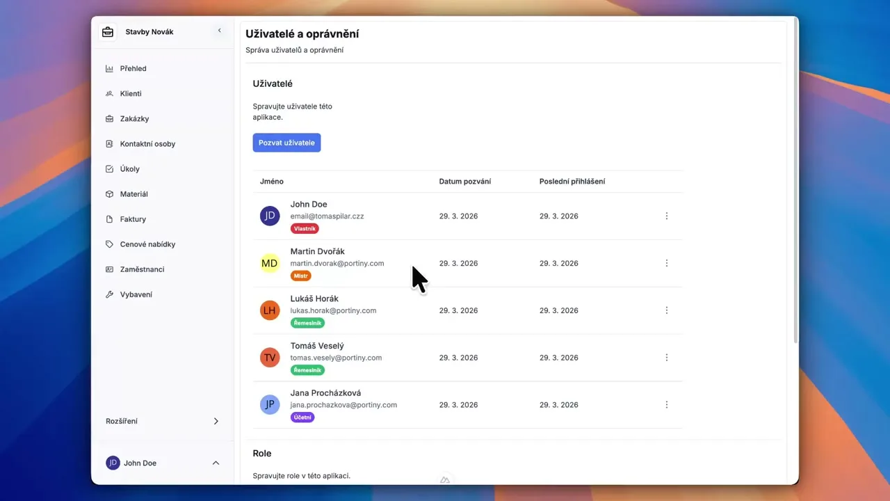 Vlastní role a oprávnění